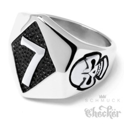 Lucky 7 Ring aus Edelstahl mit Totenköpfen silber Bikerring Glückszahl Seven Skull